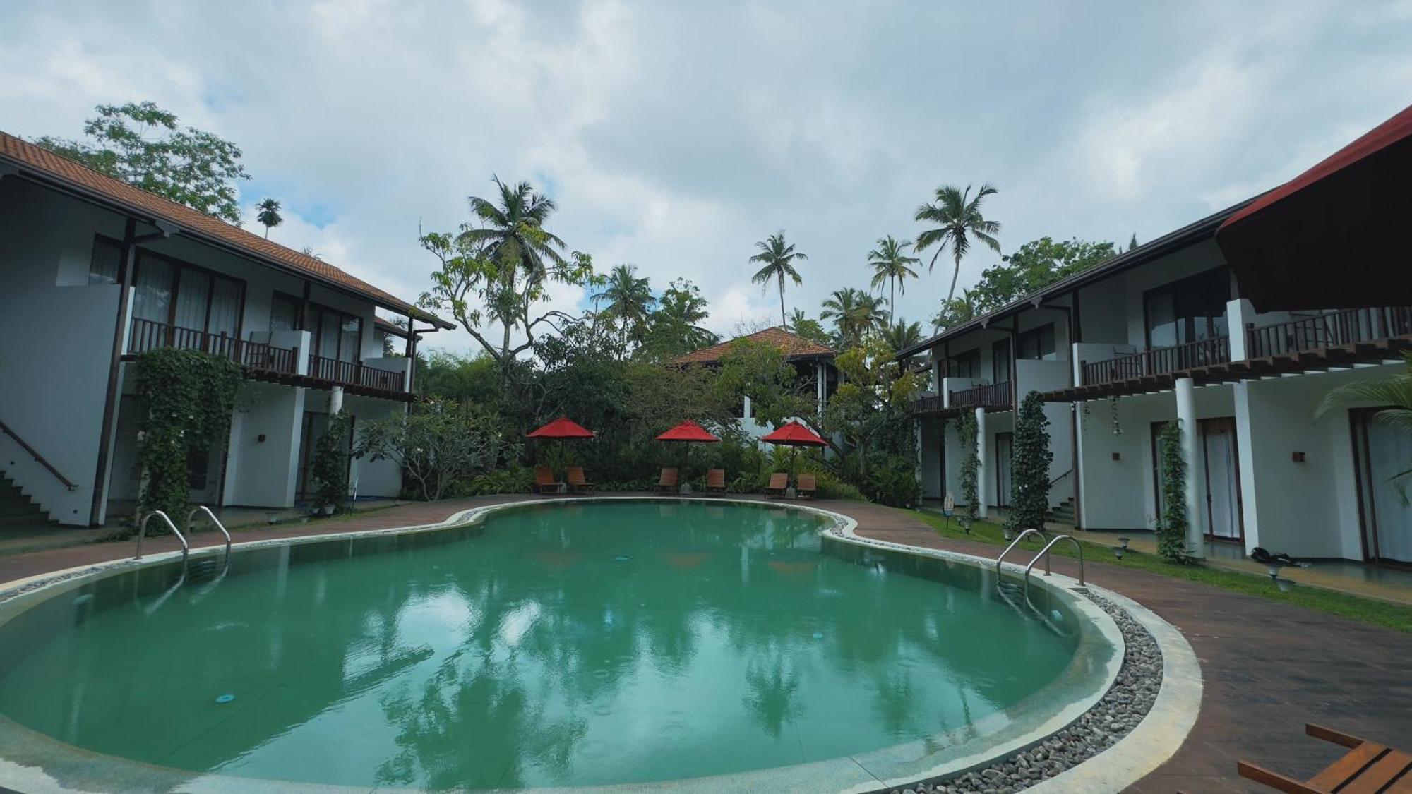 Palm Garden Ayurveda Resort Ахангама Екстериор снимка